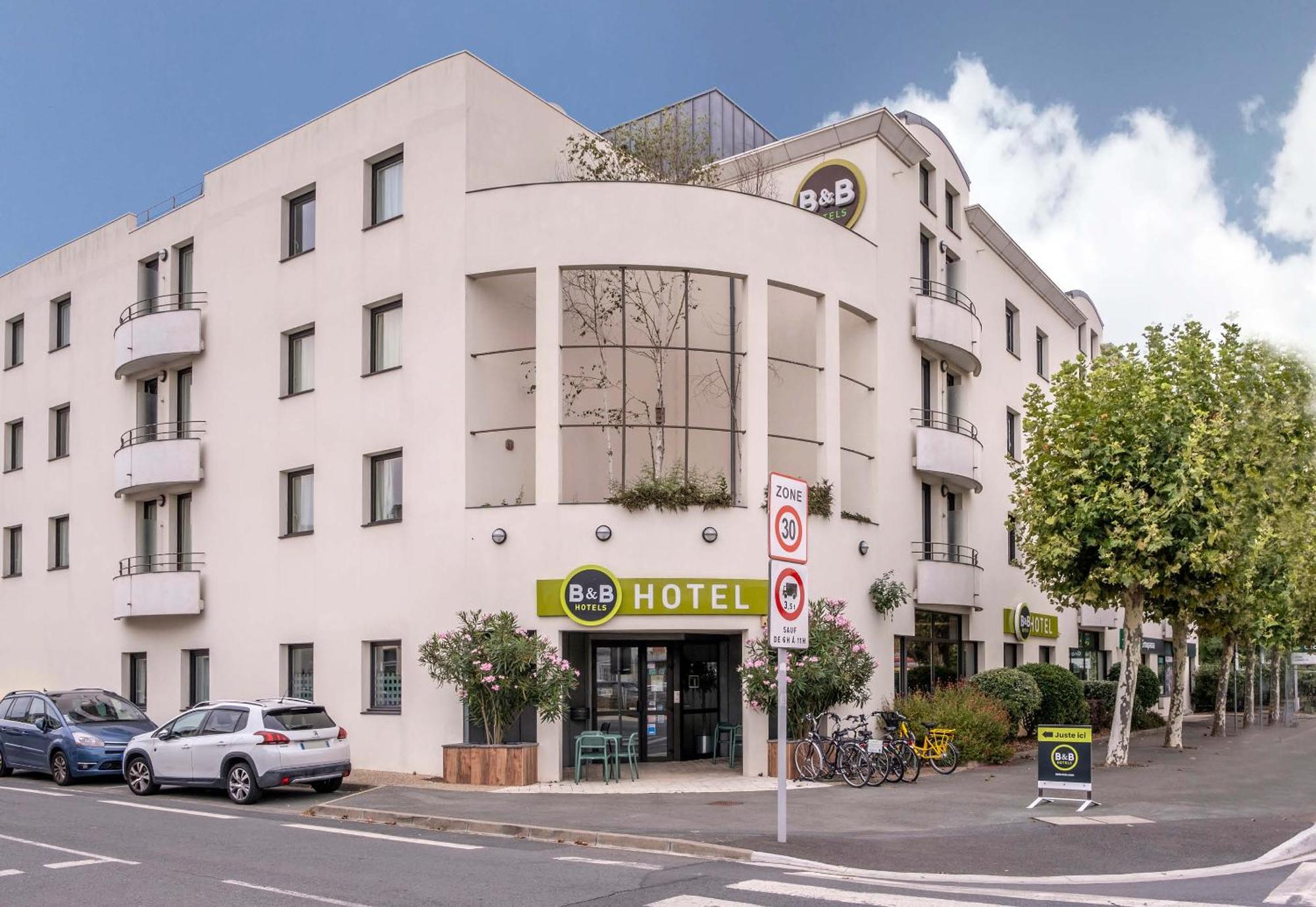 B&B Hotel La Rochelle Centre Exterior photo